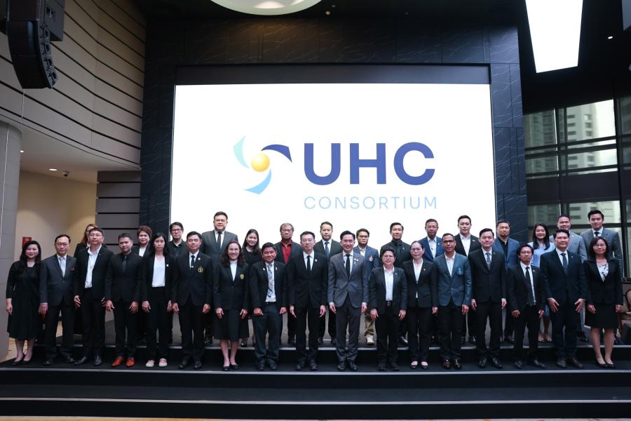 "ยศชนัน" ผนึก 15 มหาวิทยาลัย เปิดตัว UHC Consortium ยกระดับกลไก Holding Company เชื่อมงานวิจัยจากห้องแล็บสู่ตลาดทุน